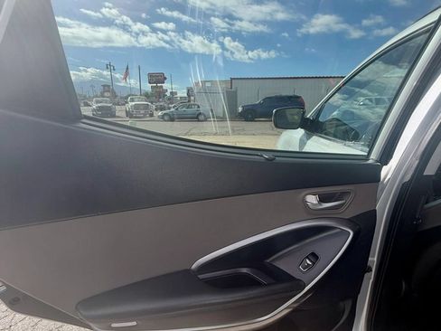 Used 2017 Hyundai Santa Fe Sport 2.0T AWD/4WD image 20