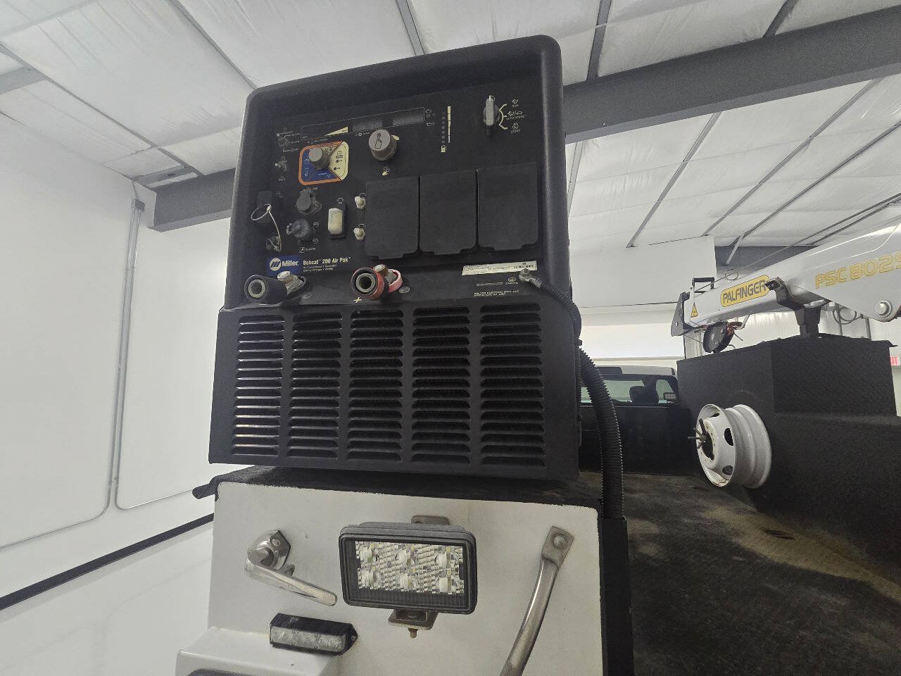Used 2022 RAM 5500 Tradesman AWD/4WD image 14