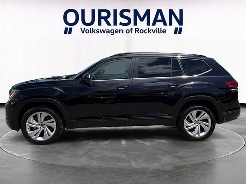 Used 2023 Volkswagen Atlas SE AWD/4WD image 3