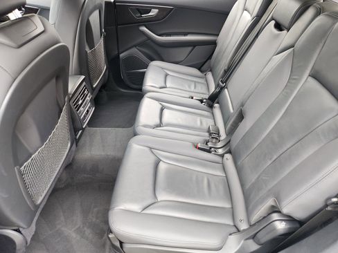 Used 2023 Audi Q7 3.0T Premium Plus image 30