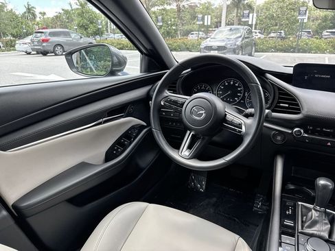 Used 2024 MAZDA MAZDA3 s FWD image 21