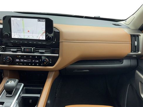 Used 2024 Nissan Pathfinder Platinum w/ Cargo Package image 19