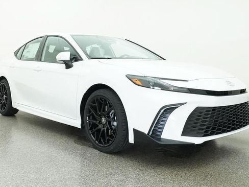 New 2026 Toyota Camry SE FWD image 29