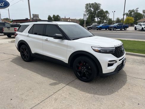 Used 2023 Ford Explorer ST w/ Equipment Group 401A AWD/4WD image 6