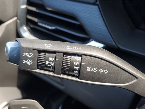 New 2025 GMC Acadia Elevation w/ Elevation Premium Package image 11