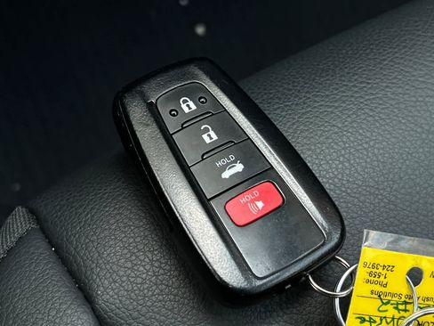 Used 2023 Toyota Camry SE w/ Convenience Package FWD image 27