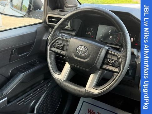 Used 2024 Toyota Tacoma SR5 w/ SR5 Upgrade Package AWD/4WD image 14