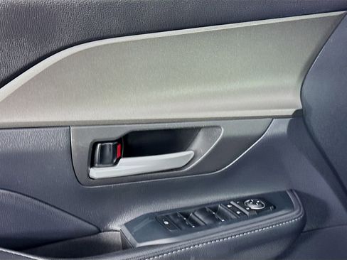 Used 2024 Toyota Grand Highlander XLE image 24