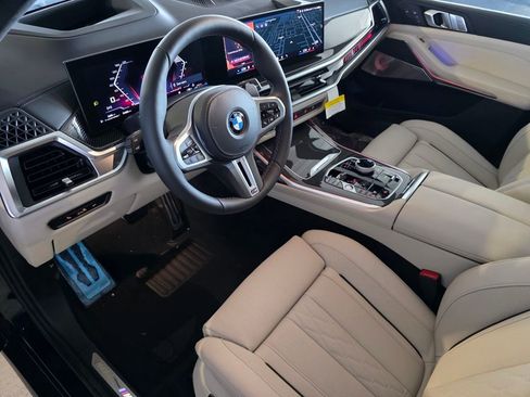 New 2026 BMW X7 M60i image 8