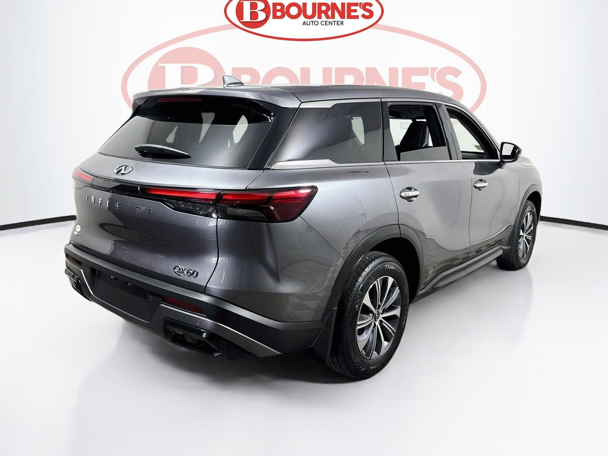 Used 2025 INFINITI QX60 Pure AWD/4WD image 11