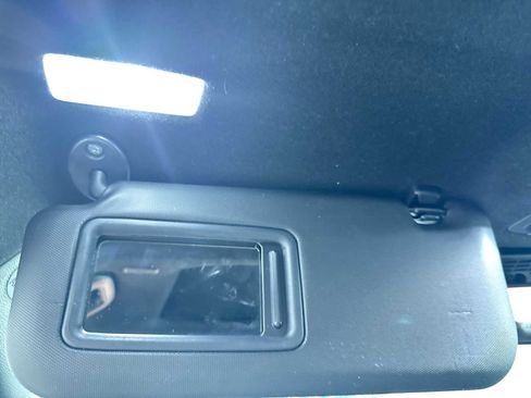 Used 2023 Toyota Corolla SE w/ SE Premium Package image 30