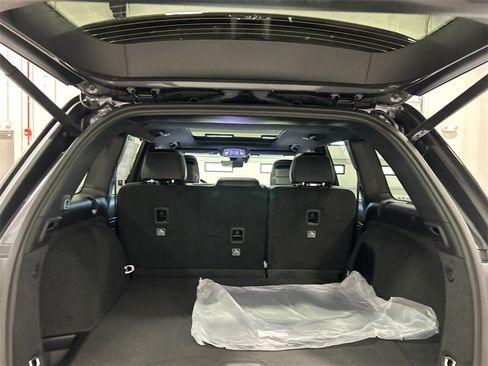 New 2025 Jeep Grand Cherokee Overland w/ Adv Protech Group III image 32