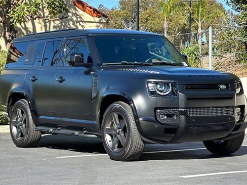 Certified 2023 Land Rover Defender 130 X-Dynamic SE image 7