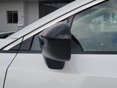 Certified 2025 Nissan Murano SV AWD/4WD image 12