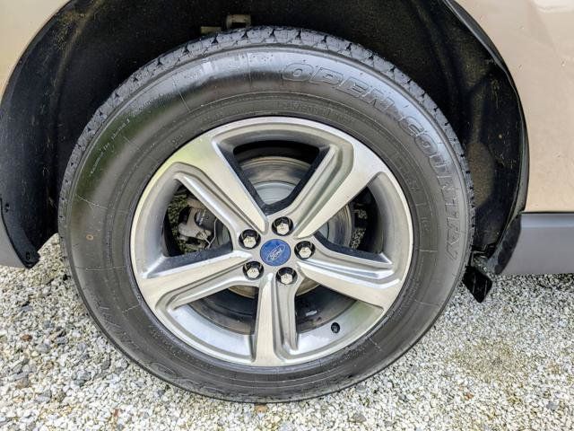 Used 2020 Ford Edge SEL w/ Cold Weather Package FWD image 19