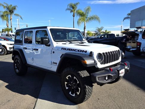 Certified 2025 Jeep Wrangler Unlimited Rubicon image 6