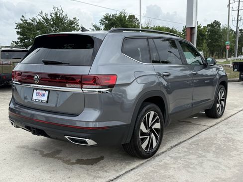 Used 2025 Volkswagen Atlas SE image 5