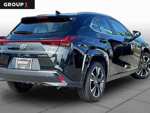 Certified 2025 Lexus UX 300h FWD w/ Accessory Package (Z1) image 11