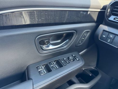 Used 2025 Honda Pilot Black Edition image 11