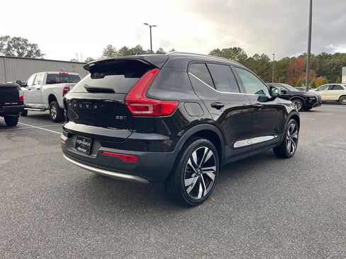 Used 2024 Volvo XC40 B5 Plus w/ Protection Package Premier image 5
