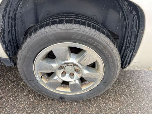 Used 2010 Chevrolet Avalanche LT AWD/4WD image 6