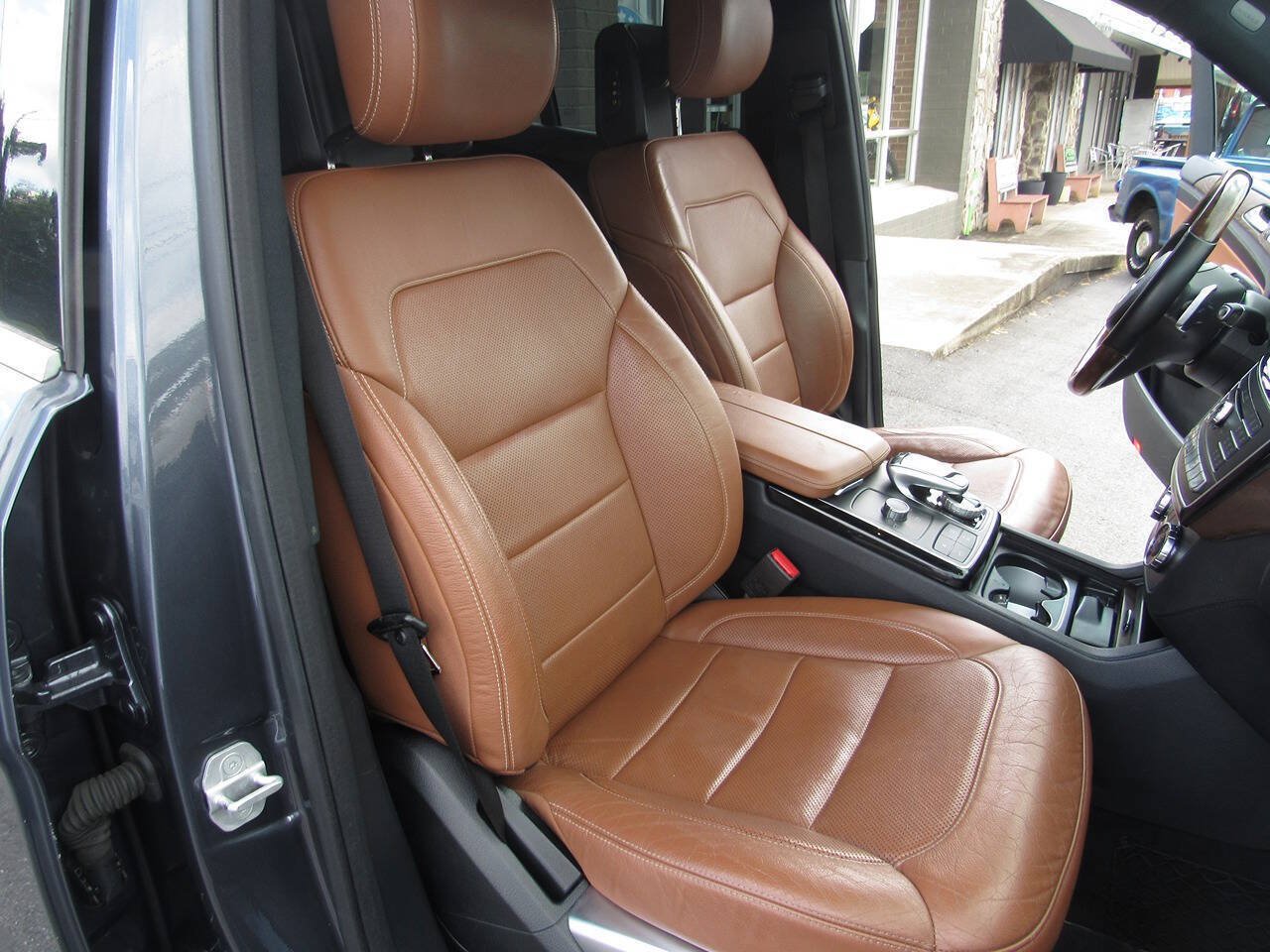Used 2017 Mercedes-Benz GLS 550 4MATIC image 29