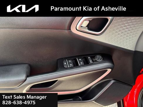 Used 2020 Kia Soul LX image 21