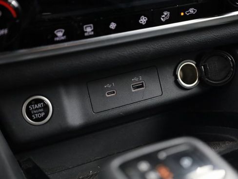 Used 2023 Nissan Rogue SV image 20