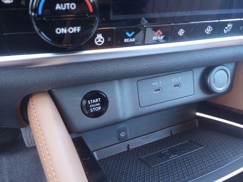 New 2026 Nissan Rogue Platinum w/ Platinum Premium Package image 19