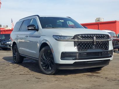 New 2026 Lincoln Navigator Reserve w/ Jet Appearance Package