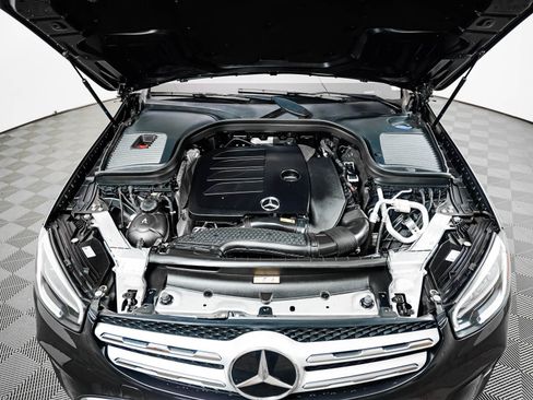 Used 2022 Mercedes-Benz GLC 300 image 3