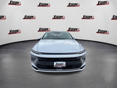 Used 2025 Hyundai Sonata Limited image 2