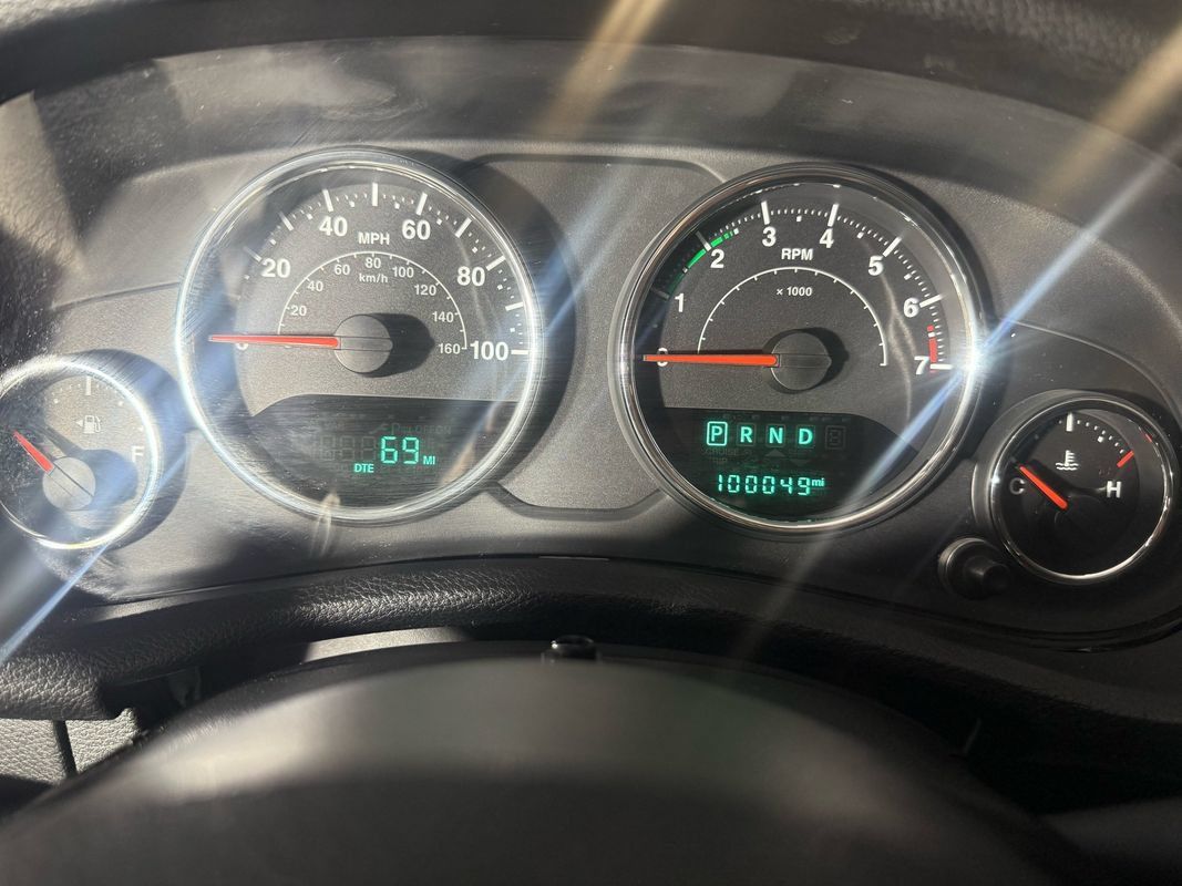 Used 2015 Jeep Wrangler Unlimited Sport w/ Quick Order Package 24S AWD/4WD image 12