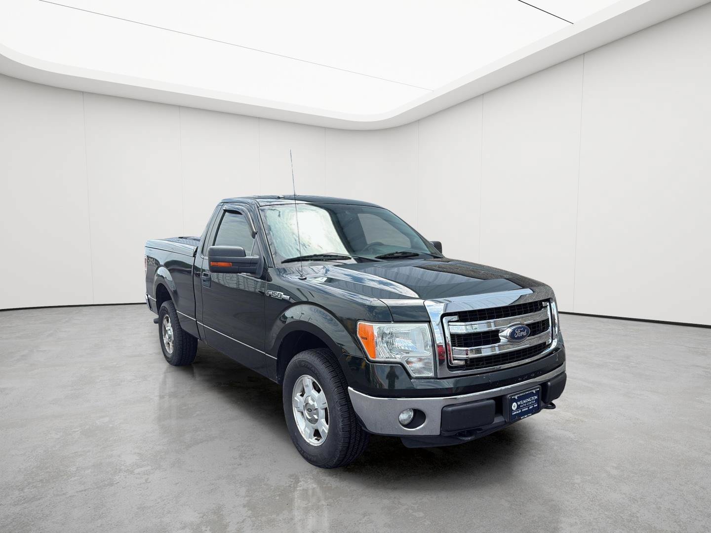 Used 2013 Ford F150 XLT w/ Mid Equipment Group AWD/4WD image 2
