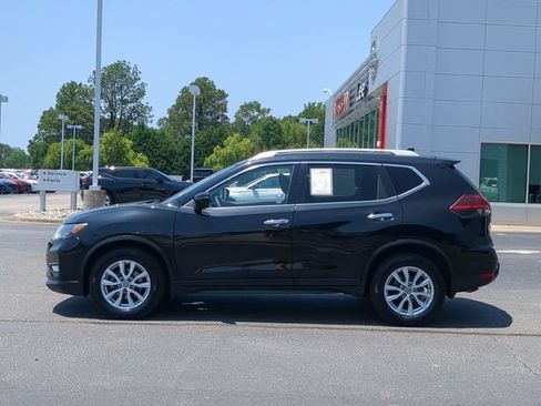 Used 2019 Nissan Rogue SV FWD image 6