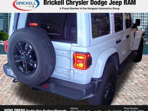 Used 2019 Jeep Wrangler Unlimited Sahara AWD/4WD image 4
