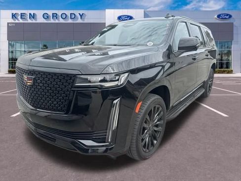 Used 2021 Cadillac Escalade ESV Luxury AWD/4WD image 4