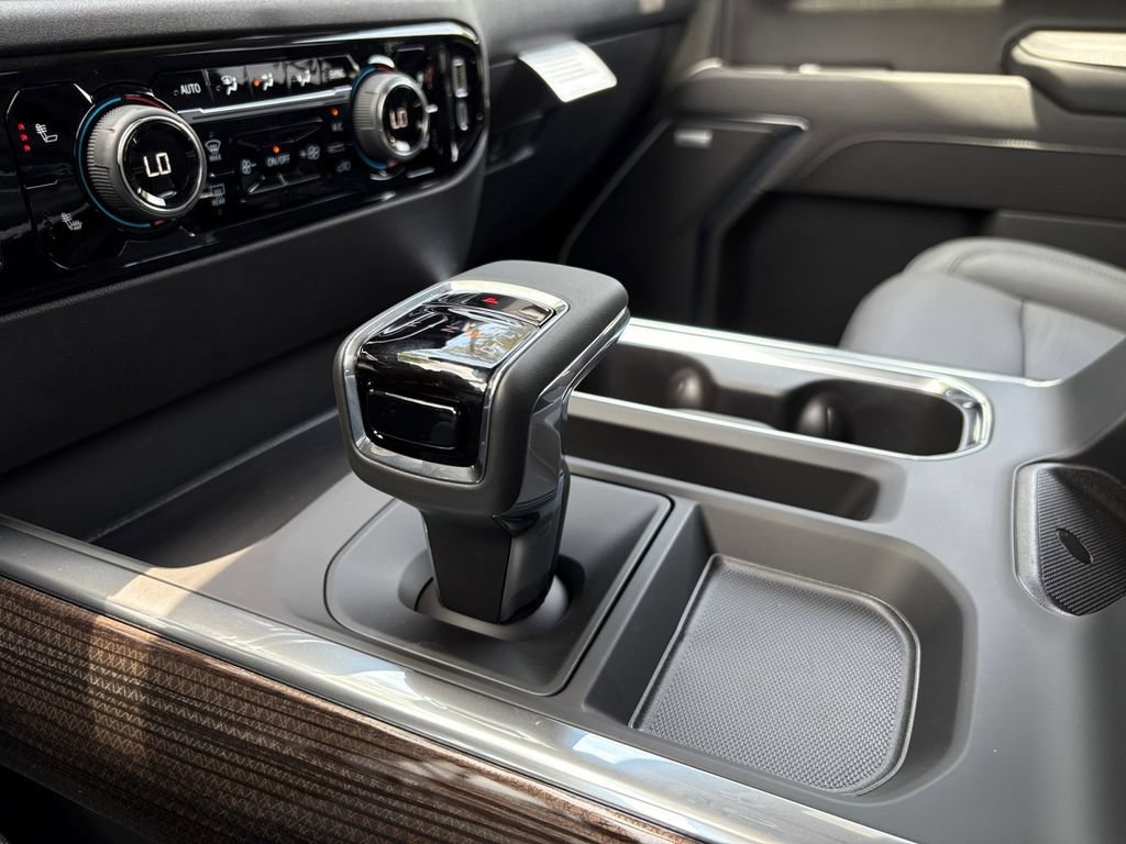 New 2026 Chevrolet Silverado 1500 RST w/ Redline Edition AWD/4WD image 33