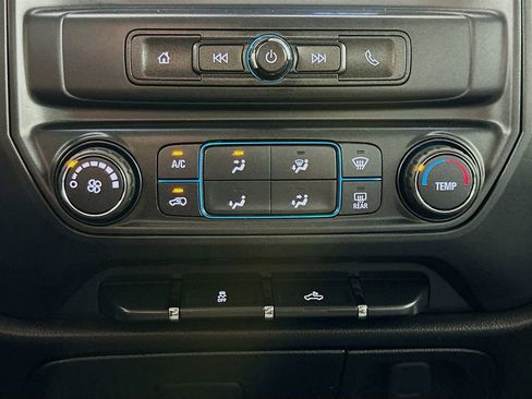 Used 2017 Chevrolet Silverado 1500 Custom w/ Custom Convenience Package RWD image 18