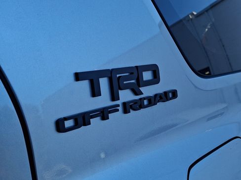 Used 2025 Toyota 4Runner TRD Off-Road AWD/4WD image 4