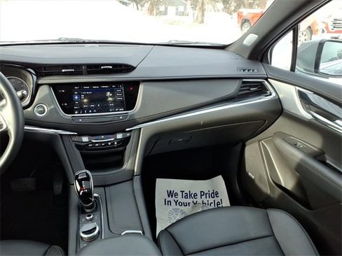 Used 2025 Cadillac XT5 Premium Luxury image 15
