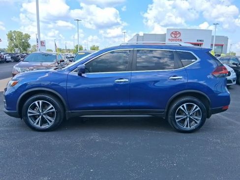 Used 2019 Nissan Rogue SV w/ Premium Package AWD/4WD image 10