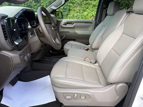 New 2026 Chevrolet Silverado 1500 LT w/ All Star Edition Plus AWD/4WD image 17