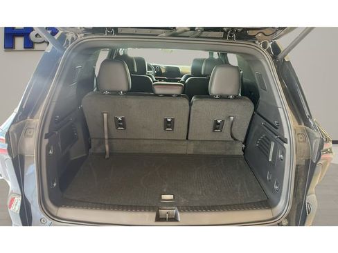 Used 2026 Chevrolet Traverse Z71 AWD/4WD image 17