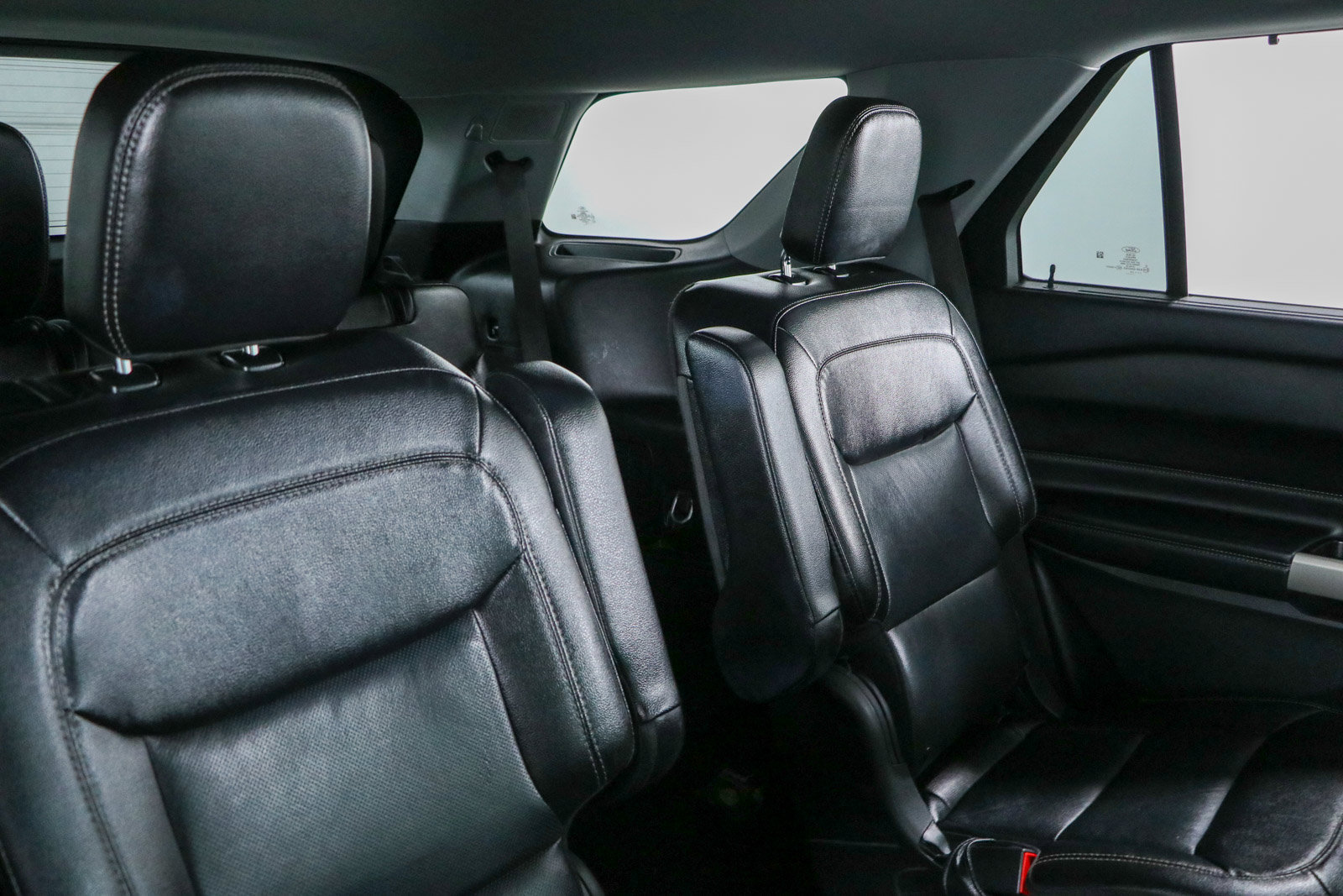 Used 2023 Ford Explorer Limited RWD image 28