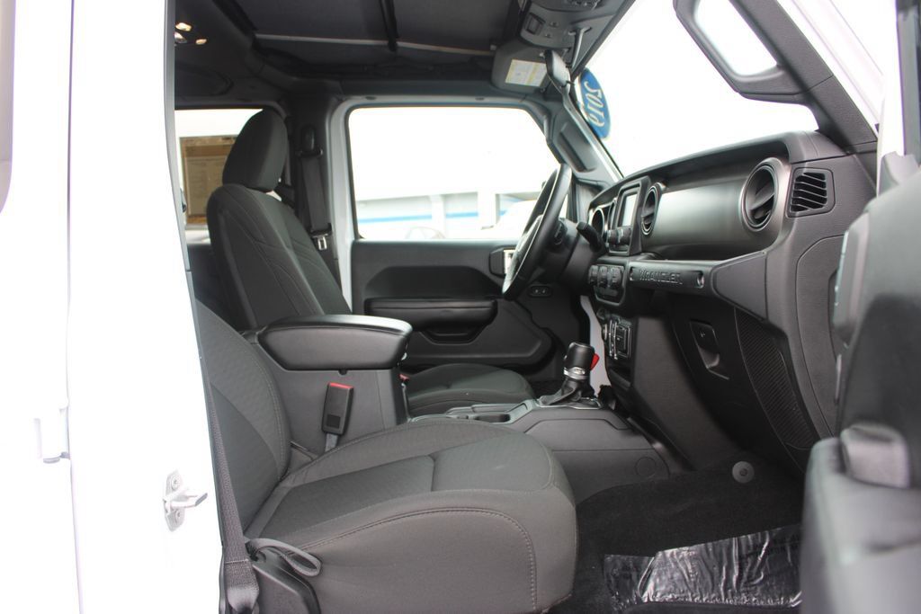 Used 2019 Jeep Wrangler Unlimited Sport S AWD/4WD image 28