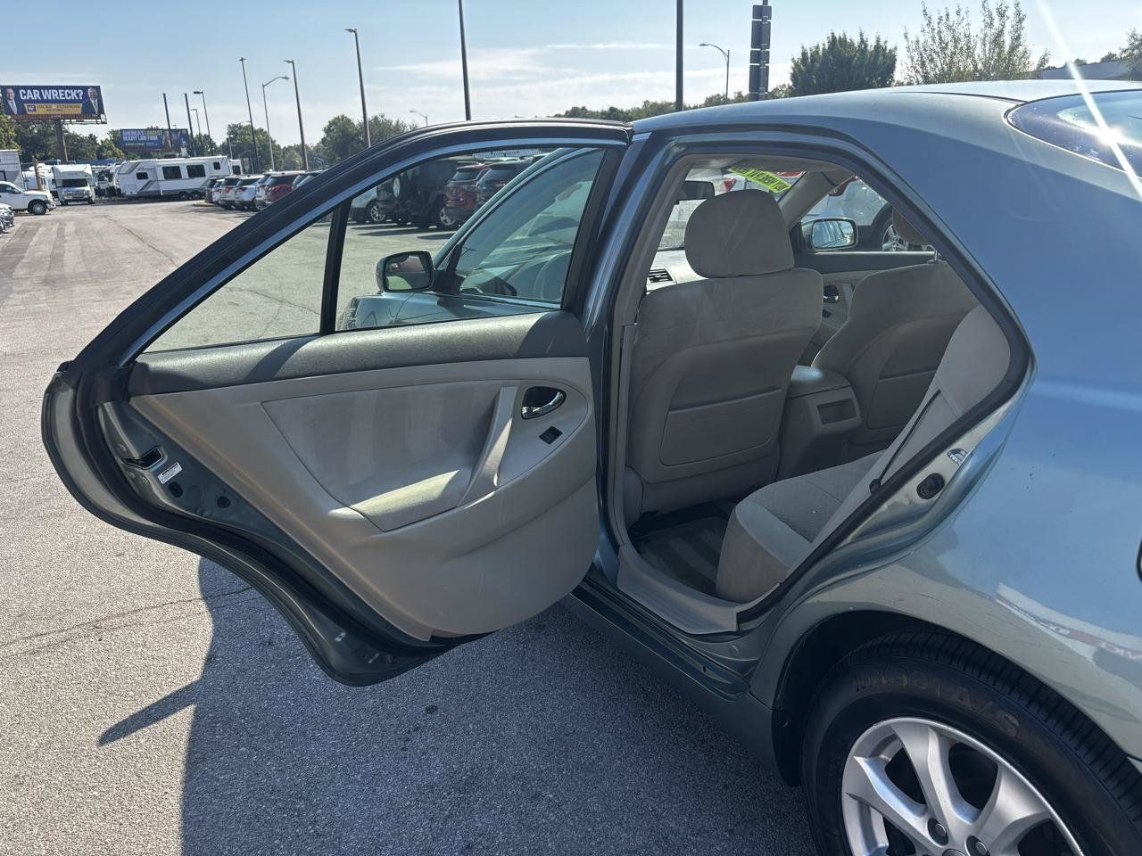 Used 2007 Toyota Camry LE FWD image 13