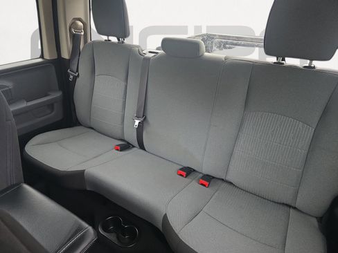 Used 2024 RAM 1500 Classic SLT image 20