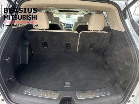 Used 2022 Buick Enclave Avenir image 40