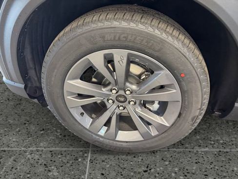 Used 2026 Ford Explorer Active w/ Active Comfort Package AWD/4WD image 24